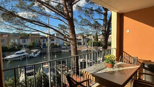 Lemon house rental with marina view close to the sea and shops Hotels in Cogolin