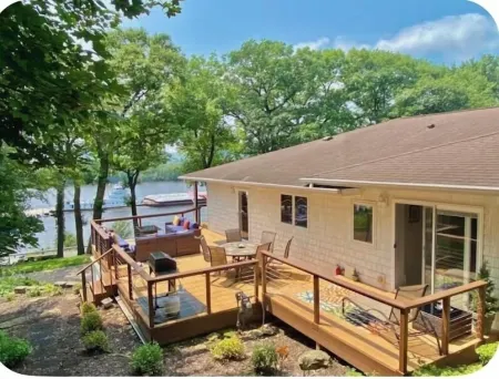 The BRD Nest Mississippi River views backdropped by majestic Minnesota bluffs