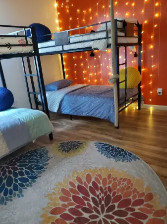 Your Ultimate Historic Mountainside Retreat in Jerome! Отели в г. Джером