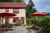 Dominion Hill Country Inn