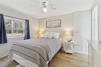 Relaxing Croton lake cottage w/ hot tub