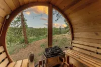 Downtown Bailey Mountain Escape with Sauna, Hot tub and Designated Game Room