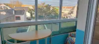 Newly renovated studio 2 minutes' walk from the beach and town center