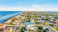 NEW Directly Across from Beach with Pool Hotels in Wilbur-By-The-Sea