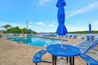 Palm Terrace Waterfront Htd Pool Hot Tub Tennis - Pools