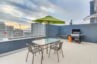 A2 Nice, Cozy, Stylish, 2D2B, Subway front door Hotels in Estacion Central