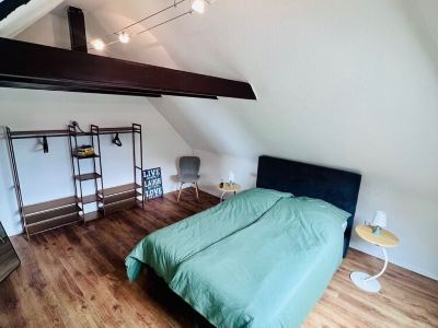 Charming top floor/maisonette apartment with balcony in the heart of Krefeld