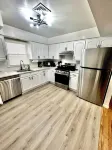 5 Mins to Newark Ewr Int Airport. NYC. Manhattan. Times Square. Parking. Laundry