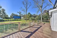 Chic St Marys Home, 2 Blocks from Riverfront - Homestays