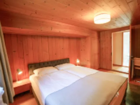Lena, Chalet Hotels in Gstaad