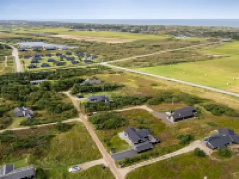 "Christan" - 1.2km from the Sea