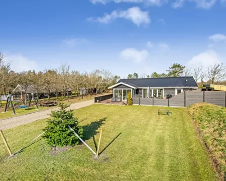 "Elisaveta" - 400m to the Fjord Hotels in Vemb