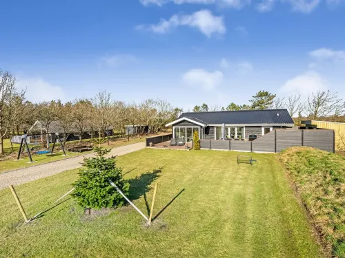 "Elisaveta" - 400m to the Fjord Hotels in Vemb