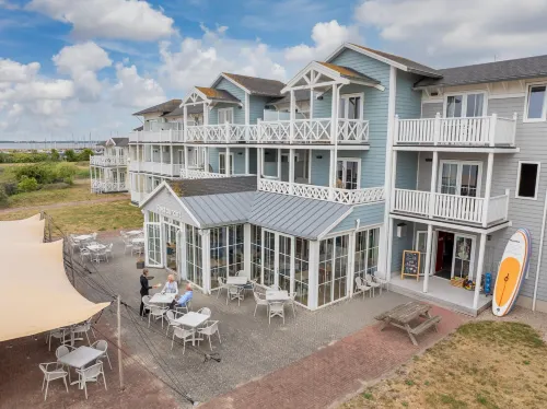 Restyled Villa Near 6 km from the Beach Hotels in Hellevoetsluis