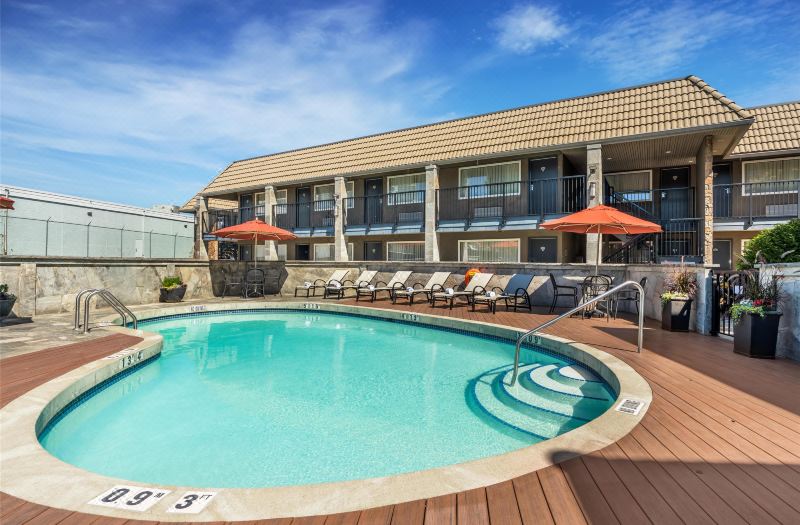 Best Western Plus Burnaby Hotel photo 4