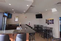 Comfort Inn & Suites at Sanford Sports Complex - bar