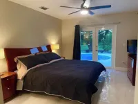 Elegant pool home in Prime Equestrian area Hotels in Wellington