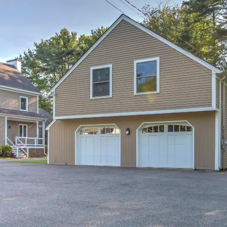 1/2 Mi to Beach: Lovely Guesthouse in Kennebunk!