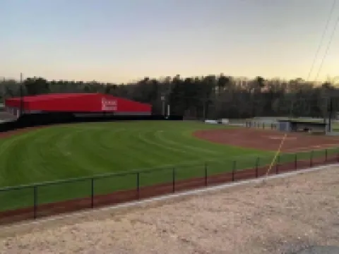 The Ouachita Depot- Large house/Perfect location Hotels in Mena