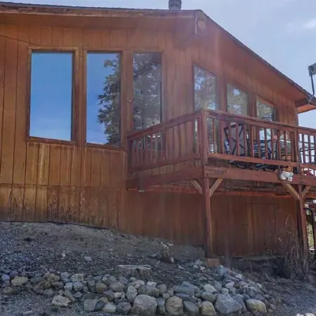 Mountain Base Camp, 2 Bedroom, Wood Stove Amazing Views, Middle of Everything
