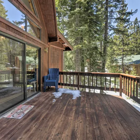 Tahoe Donner Retreat w/ Decks & Lake Access!