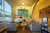 MidTown Majestic Garden Resort - 3-Star
