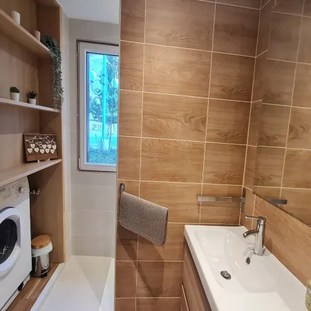 Family Apartment Near the Slopes