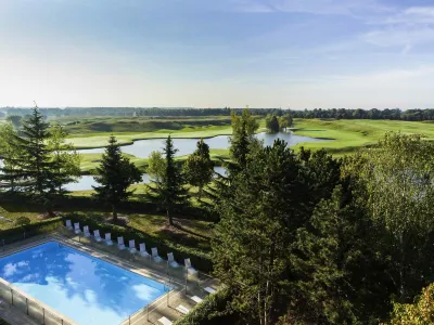 Novotel Saint-Quentin en Yvelines Hotels near CAPS