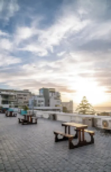 Mojo Hotel & Market