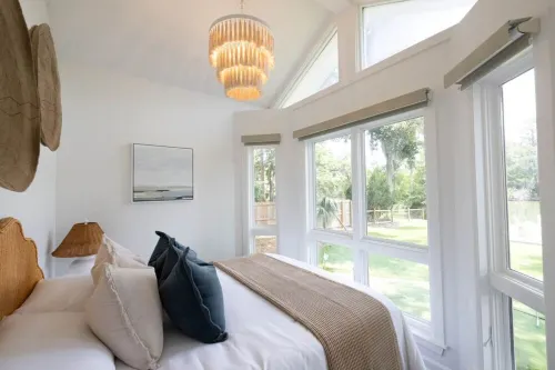 Talahi Tides Retreat: Lake, Spa, Near Downtown and Tybee Beach