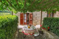 Farmhouse with Stables Horses and the Ability to Make Horseback Riding