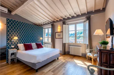 Impressive 4 bedroom apartment in front of Pitti Palace. Piazza Pitti I 佛羅倫斯酒店