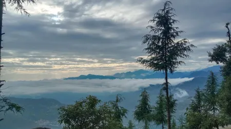 Eva Cabins Отели в г. Чамба