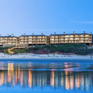 Hallmark Resort in Cannon Beach Hotels near Haystack Hill State Park