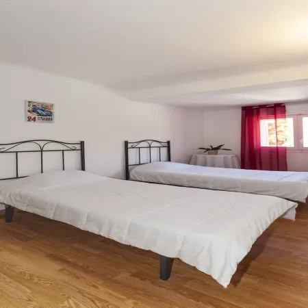 Nice apartment only 50 m from beach in Roses