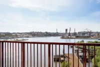 Waterfront Cabins - Scenic