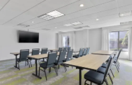 สปาร์คโดย Hilton Greensboro โรงแรมในกรีนสโบโร