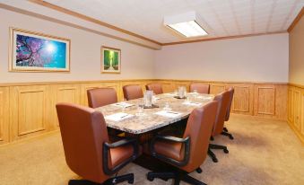 Magnuson Grand Pioneer Inn and Suites