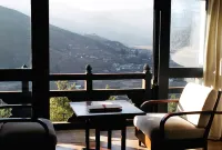 Como Uma Paro - Mountain view