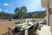 El Casar Townhouse Benahavis - 3-Star