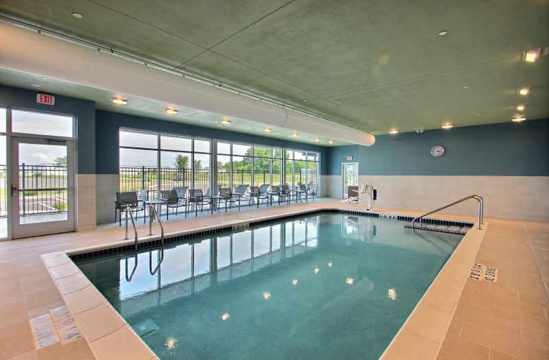 Holiday Inn Express & Suites Fond DU LAC by IHG photo 3