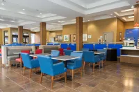 Holiday Inn Express SPRINGFIELD DOWNTOWN by IHG - breakfast