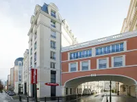 Residhome Puteaux la Defense Hotels near La Defense Station