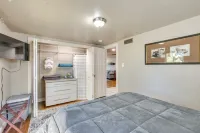 2 Mi to Dtwn: Grand Junction Home w/ Hot Tub - ห้องครัว