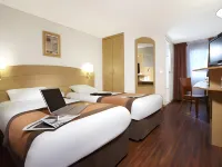 Sure Hotel by Best Western Plaisir Hotels in Thiverval-Grignon