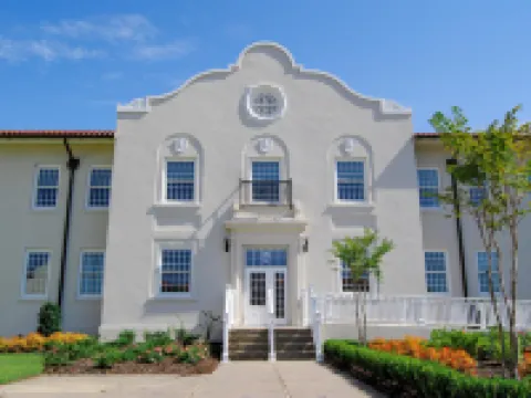 เซนเทนเนียล พลาซา รีสอร์ต กัลฟ์พอร์ต โรงแรมในกัลฟ์พอร์ต