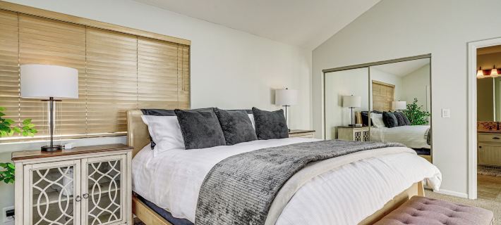 Hot Tub & Mtn Views: Charming Utah Canyon Retreat Hotels in Sandy