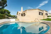 Old Village Area and Close to All Amenities, Overlooking Golf Course - Villaer