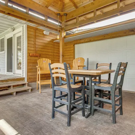 Troutfest: Anglers Retreat on White River w/ Deck