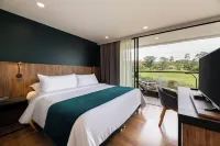 Hotel Lagoon Hotels in Retiro